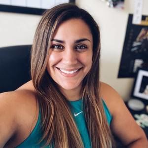 Meet your Posher, Priscila